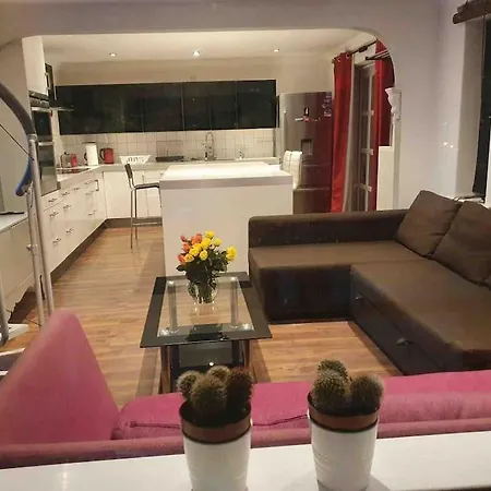 Amazing Flat In The Middle Of The Golf Course Apartment Manchester Exterior photo