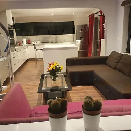 Amazing Flat In The Middle Of The Golf Course Apartment Manchester Exterior photo